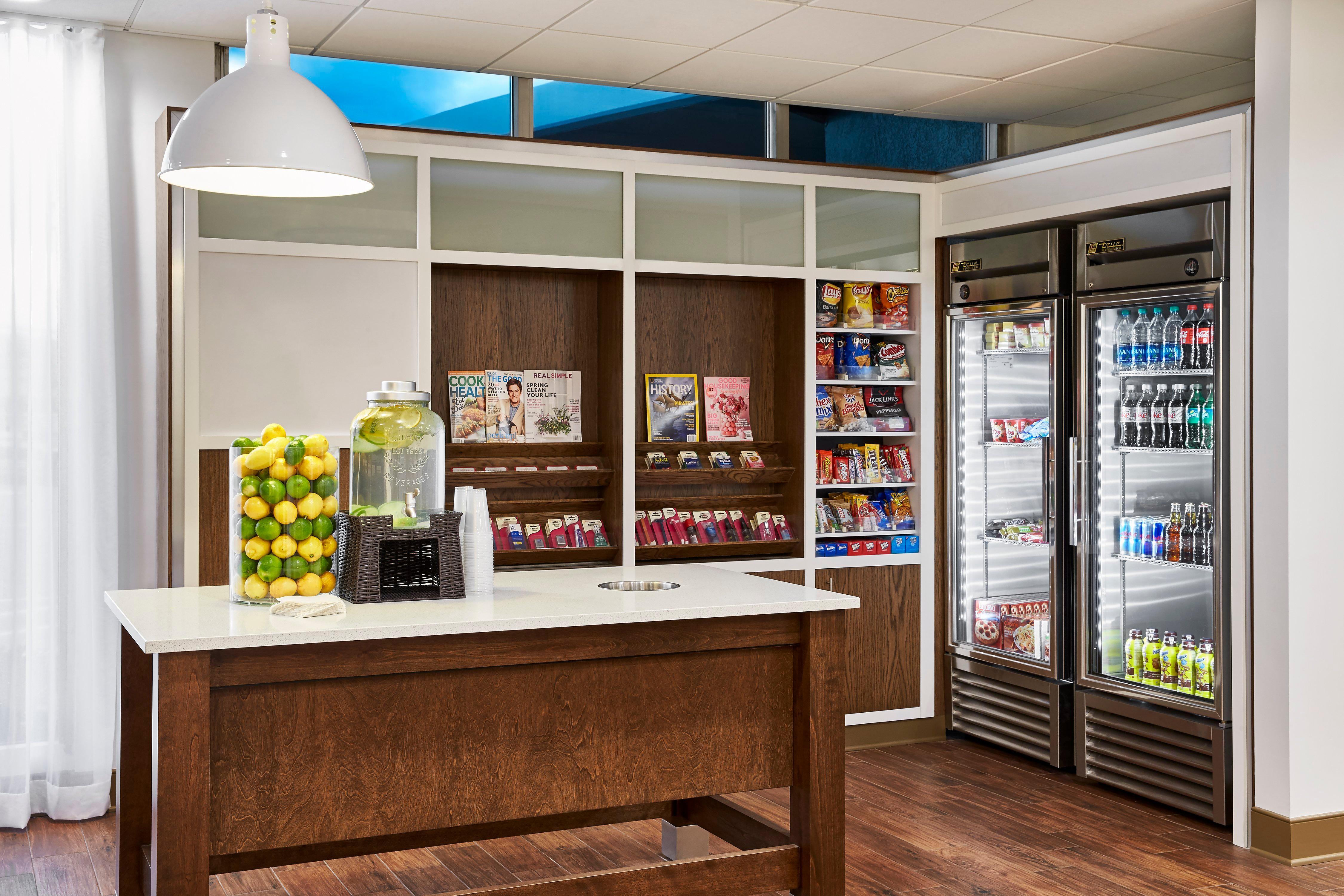 Holiday Inn Alexandria At Carlyle By Ihg Exteriör bild