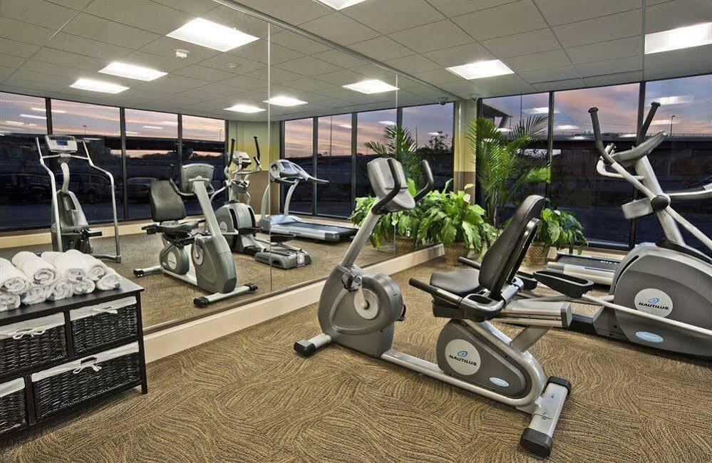 Holiday Inn Alexandria At Carlyle By Ihg Exteriör bild